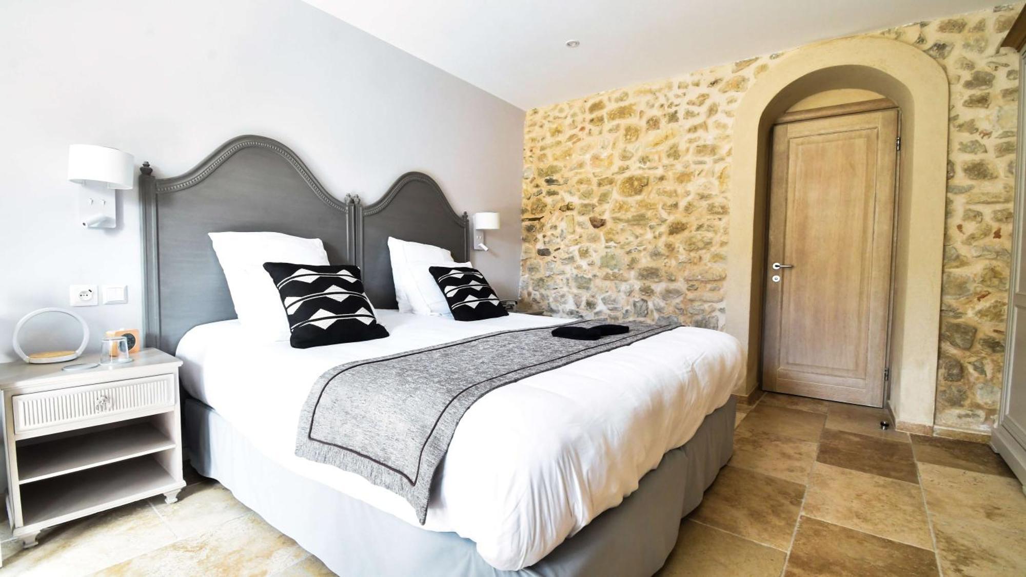 Domaine Ribiera, 5 Etoiles, & Golf - Forcalquier 5*