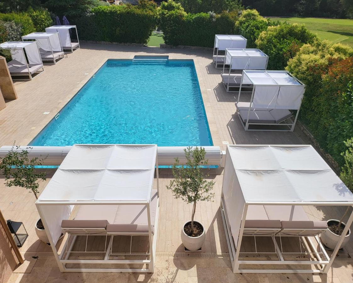 Domaine Ribiera, 5 Etoiles, & Golf - Forcalquier Hotel
