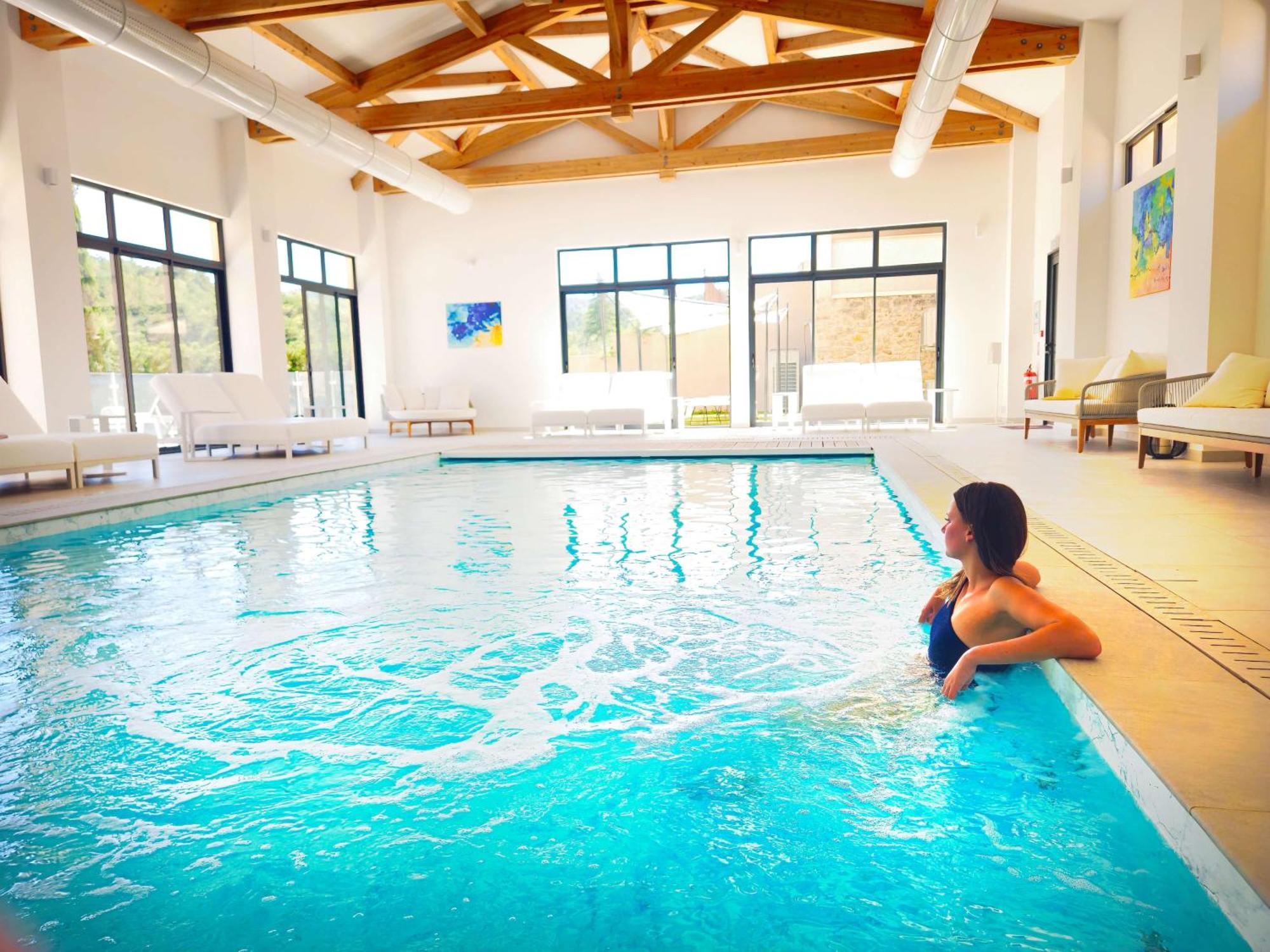 Domaine Ribiera, 5 Etoiles, & Golf - Forcalquier 5*
