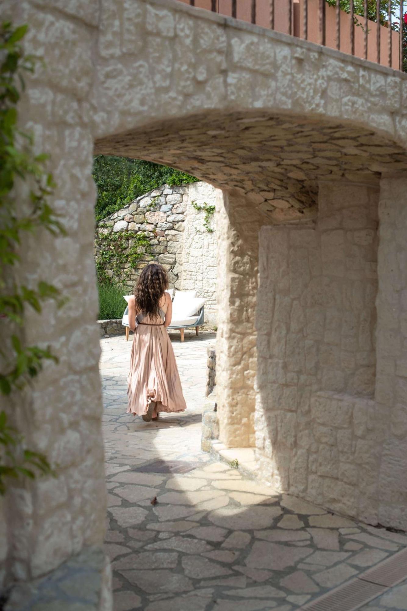 Domaine Ribiera, 5 Etoiles, & Golf - Forcalquier Hotel Niozelles