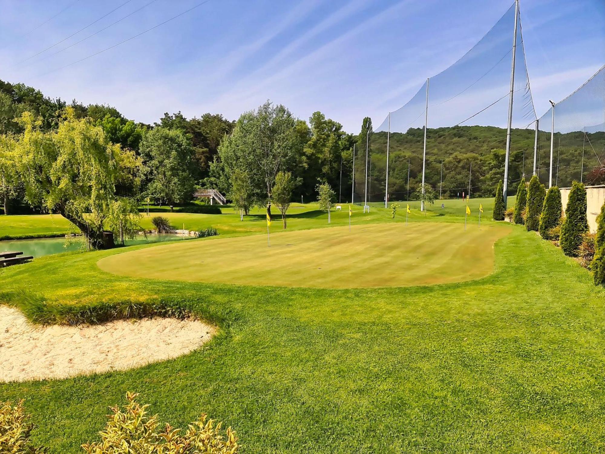 Domaine Ribiera, 5 Etoiles, & Golf - Forcalquier 5*